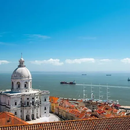 Alfama @ Lisbon's Historical Heart
