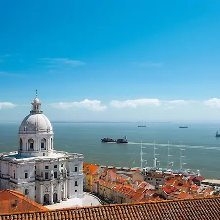 Alfama @ Lisbon's Historical Heart * Lisboa